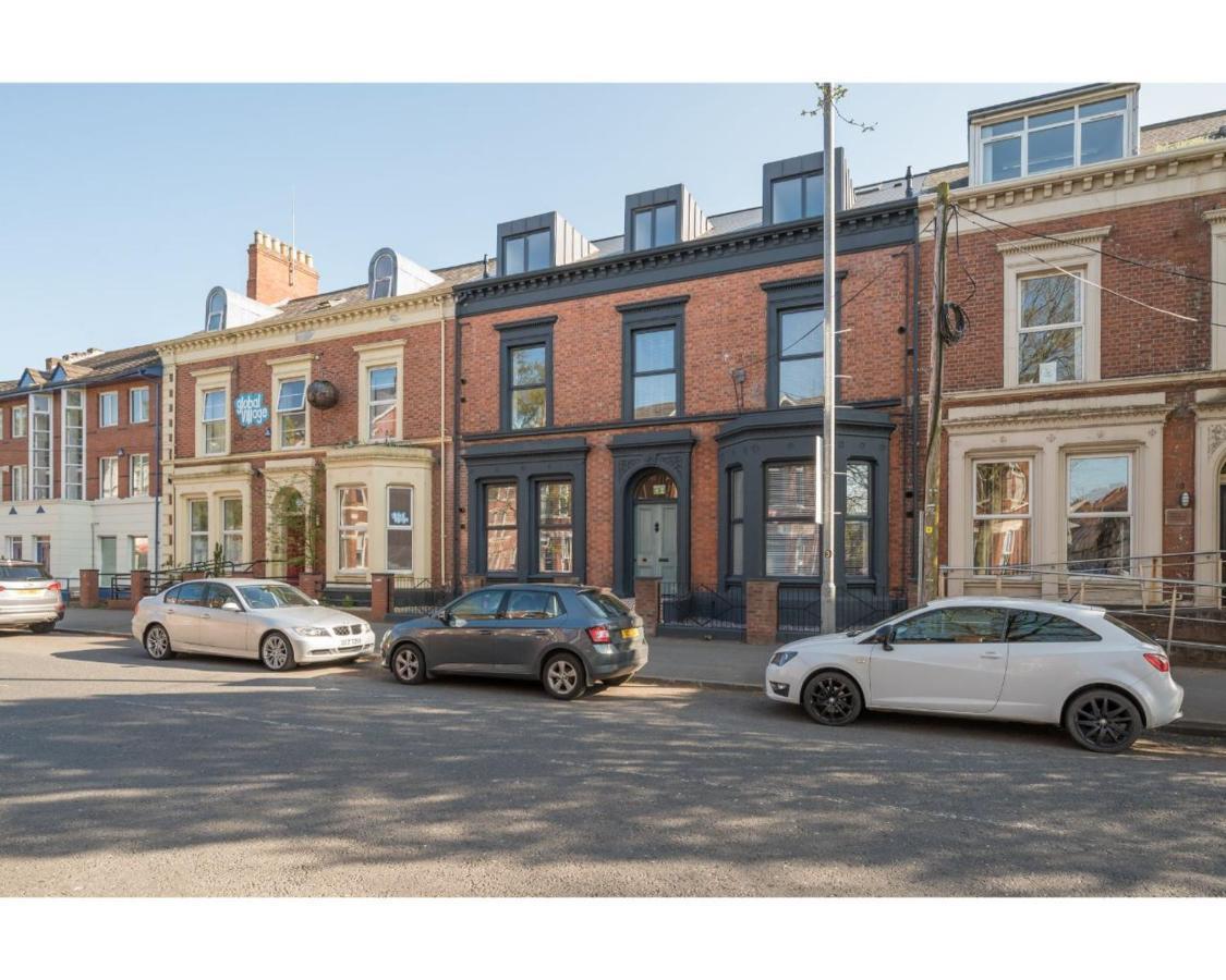 Central Belfast Apartments: University Street Exteriör bild